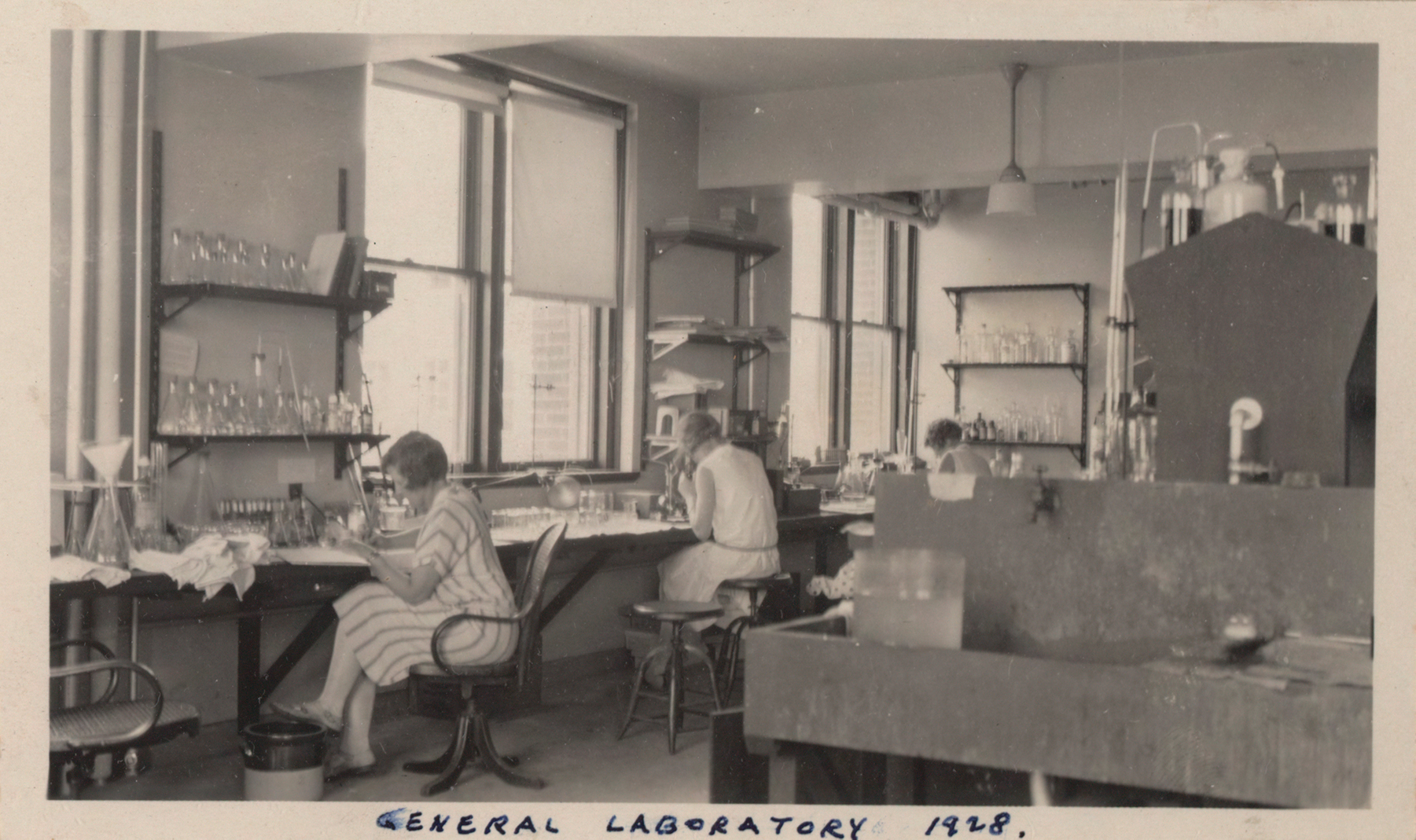 Women in an MBL Lab, 1928.