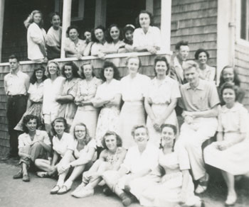 MBL Embryology Course participants in 1945.