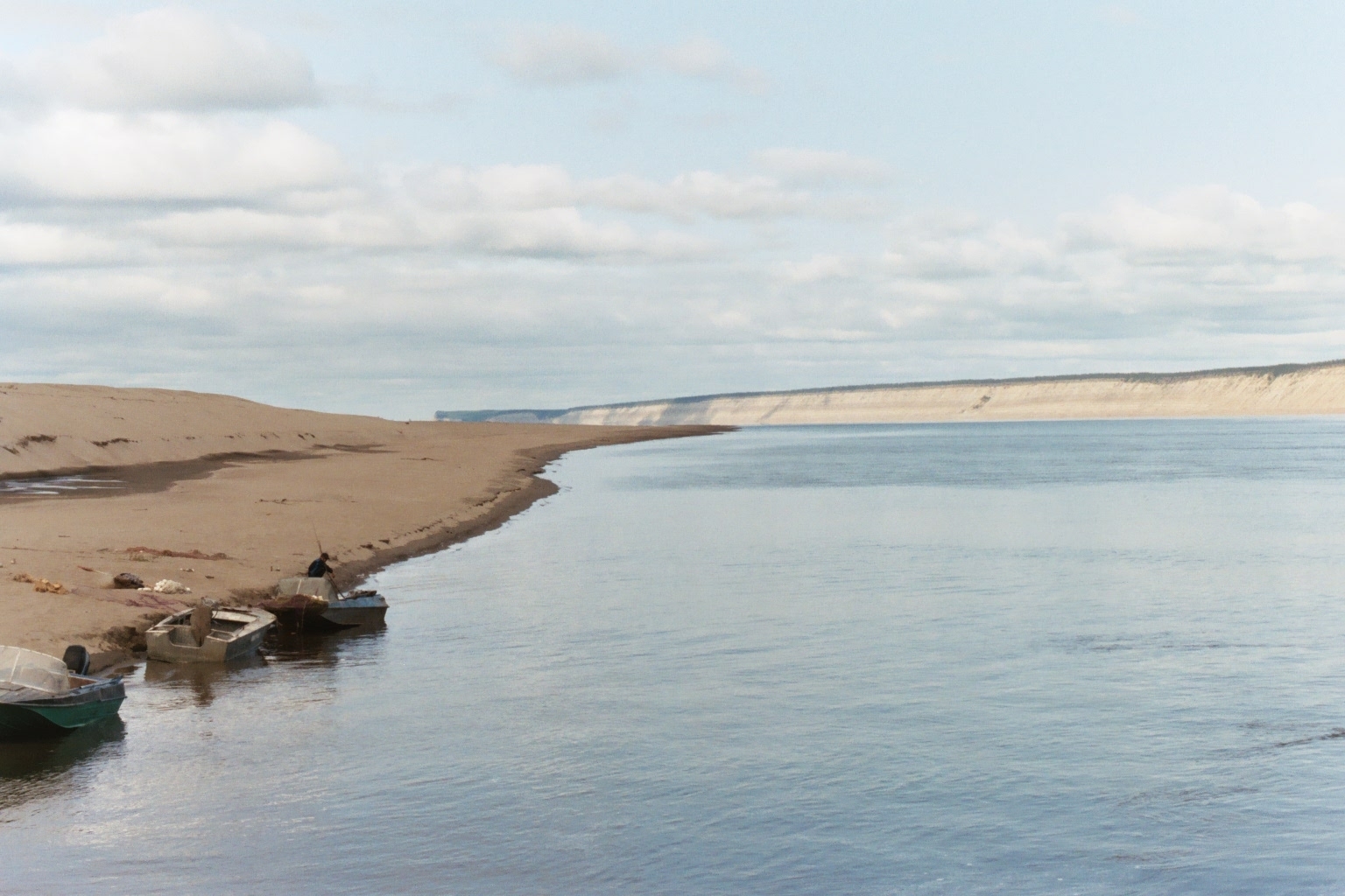 Image of the Lena River (Siberia) in 2003. The small boats along the shoreline were being used by local fisherman.